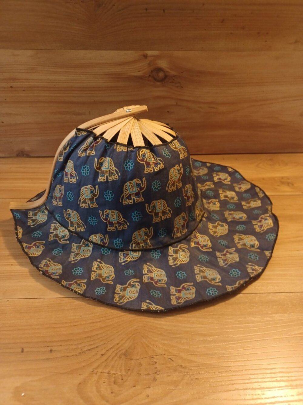 Vintage Bamboo & Fabric Folding Fan Hat With Elephant Print - Picture 4 of 8